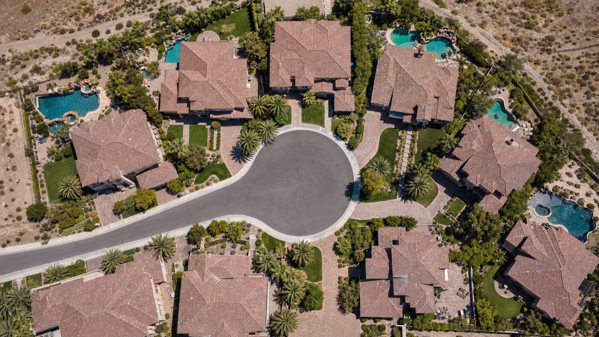 A Las Vegas suburban cul-de-sac neighborhood, representing the lifestyle relocating buyers weigh against Phoenix suburbs